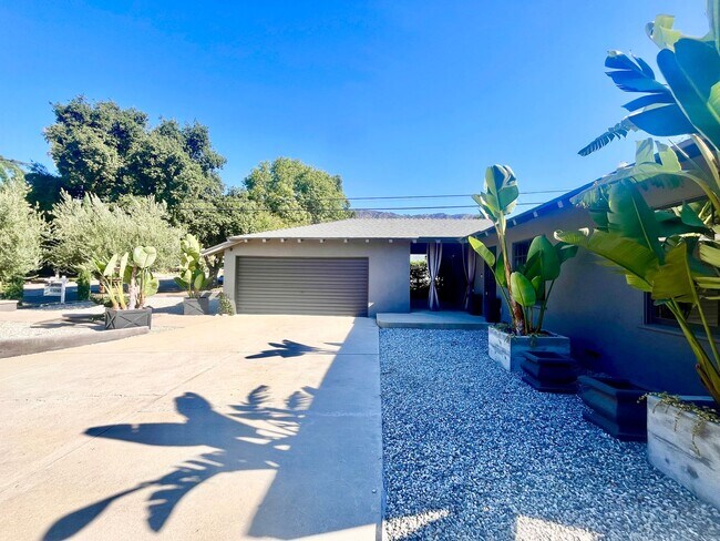Building Photo - Glendora 4-Bedroom Home with Pool