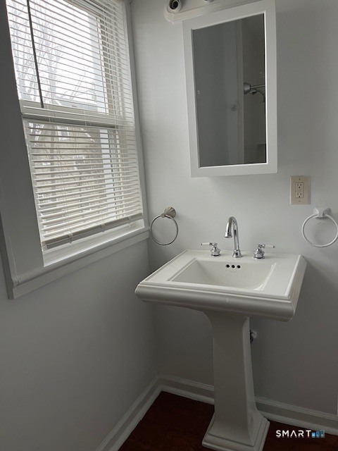 Building Photo - 1391 Park Ave