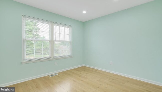 Building Photo - 99 Briarcliff Ct