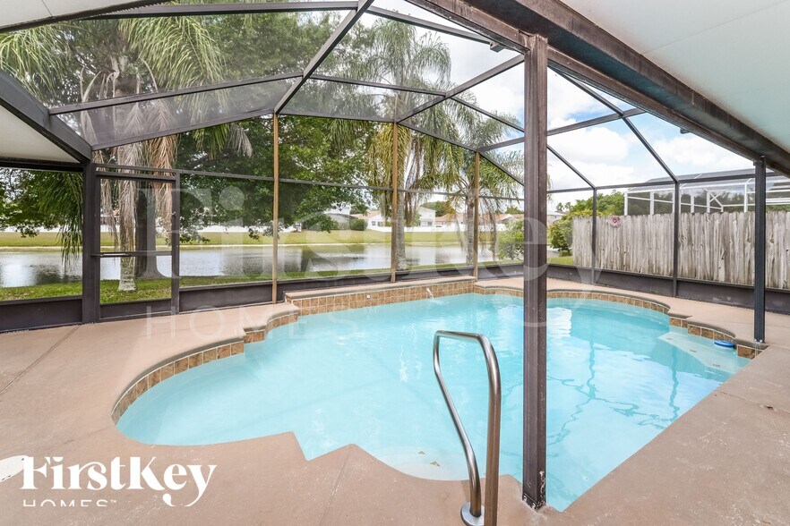 Building Photo - 870 Stone Chapel Ct