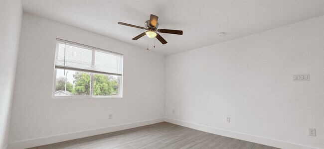 Building Photo - 4404 Bellfort Ave