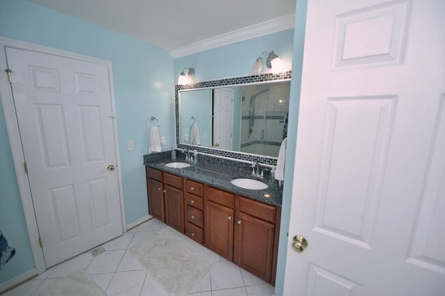 Building Photo - STATELY CUSTOM HOME IN EAGLE HARBOR, ISLE OF WIGHT/CARROLLTON VA!!