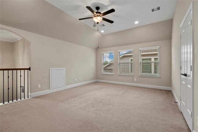 Building Photo - 19123 Desert Eagle Dr