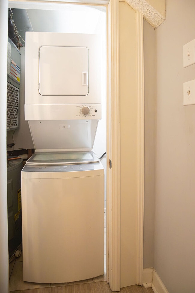 Building Photo - 210 Old Hickory Blvd