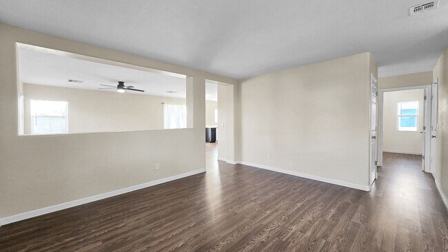 Building Photo - Newly remodeled interior! Excellent price!