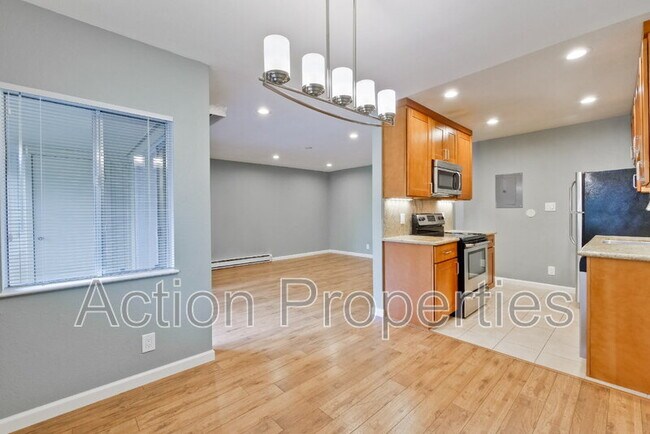 Building Photo - 505 Cypress Point Dr