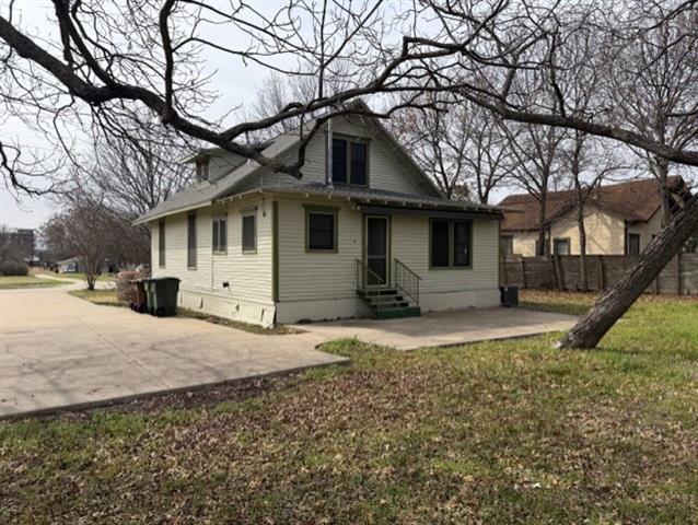 Building Photo - 911 17th St