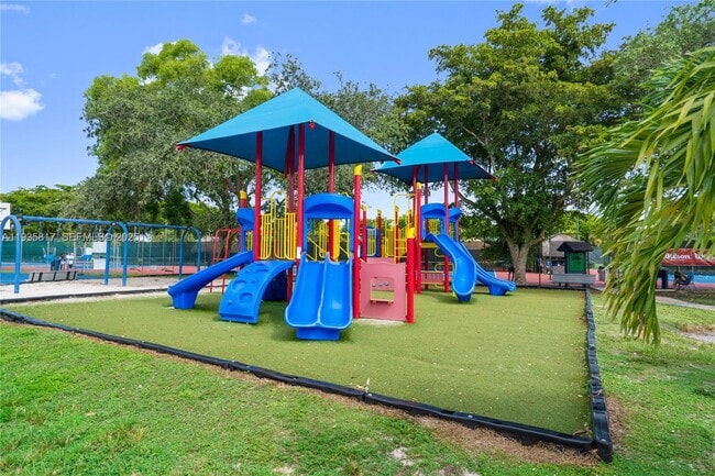 Building Photo - 13611 SW 77th St