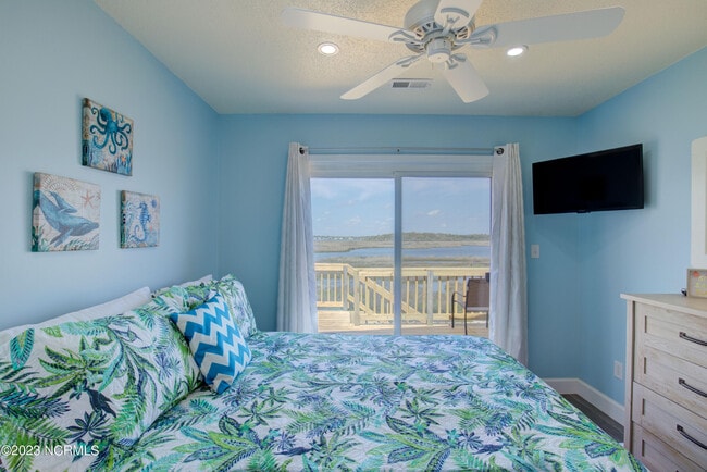 Building Photo - 1881 New River Inlet Rd