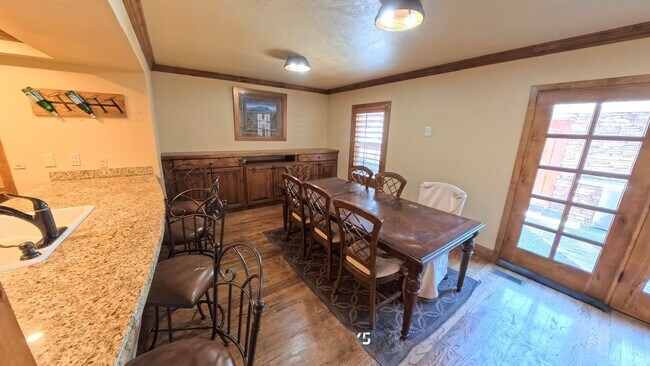 Building Photo - Ivy Lane Townhome | Provo