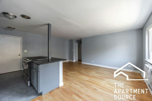 Building Photo - 667 W Grace St