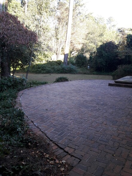 Building Photo - 9805 La View Cir