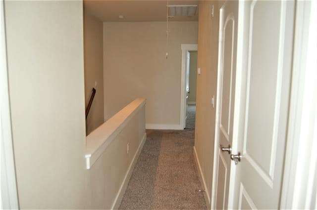 Building Photo - 213 Lily Ln