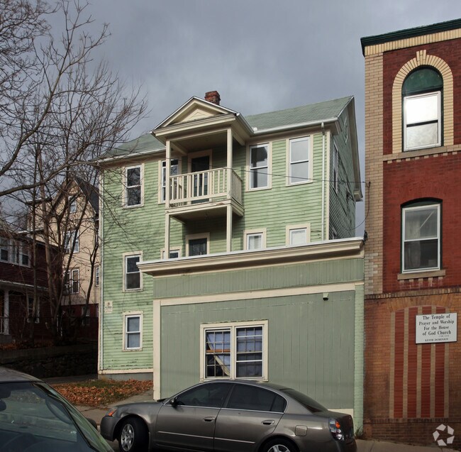 Building Photo - 360-362 Washington Ave