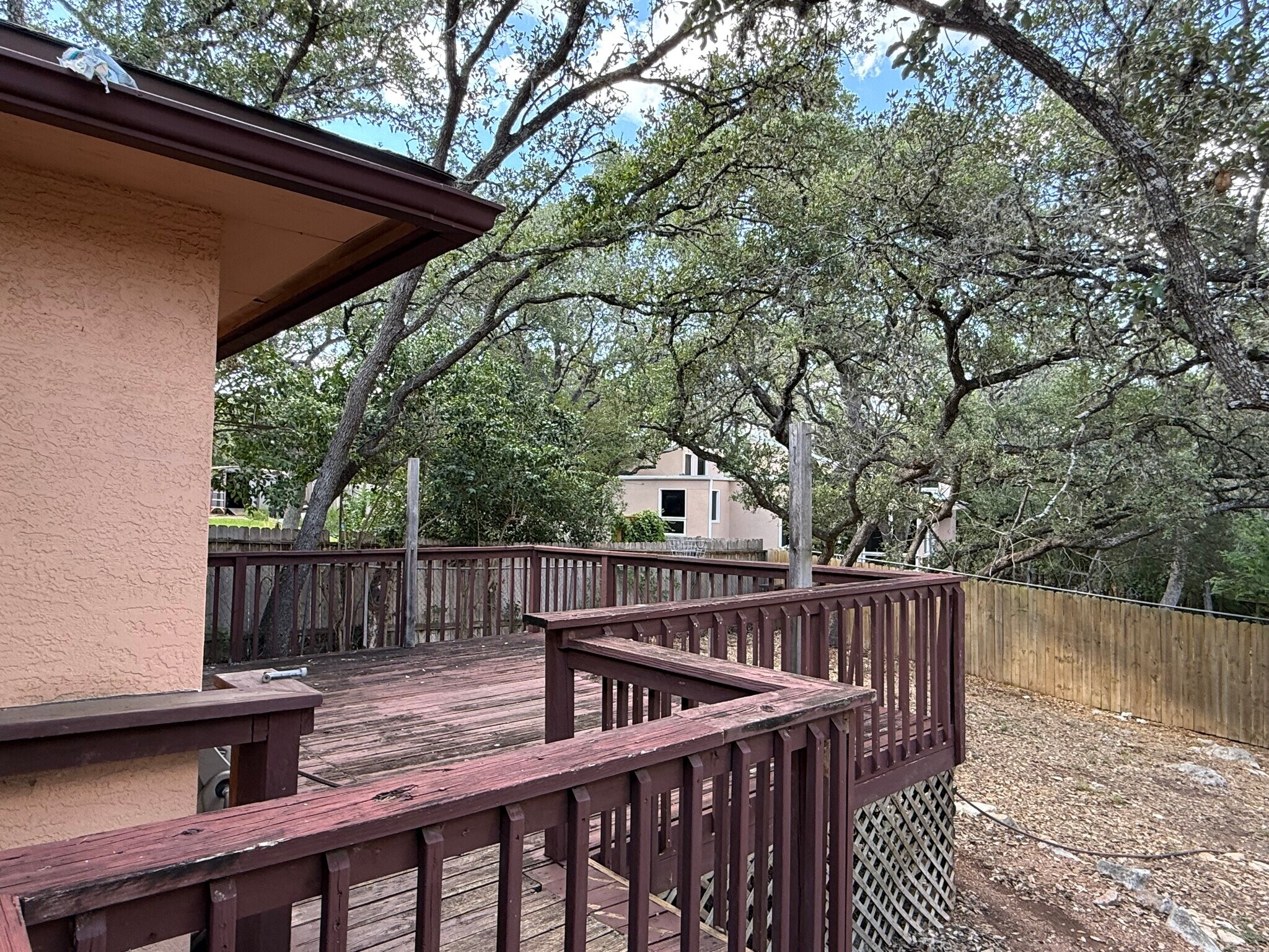 Building Photo - 1907 Summerwood Dr