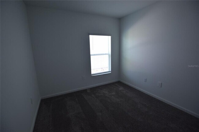 Building Photo - 2839 Armstrong Ave