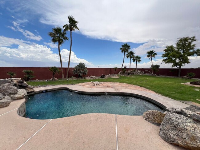 Building Photo - UNIQUE HOME ON ACREAGE!