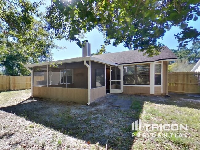Building Photo - 4181 Davie Ct
