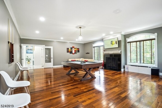 Building Photo - 22 Forest Hill Dr