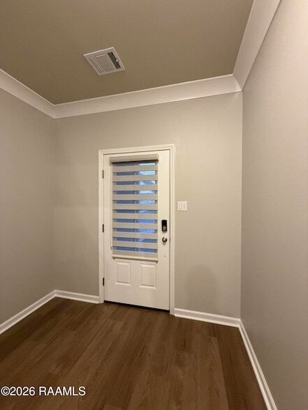 Building Photo - 401 Eastwood Dr