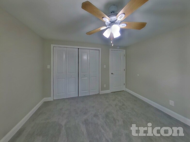 Building Photo - 9851 Branchleigh Rd