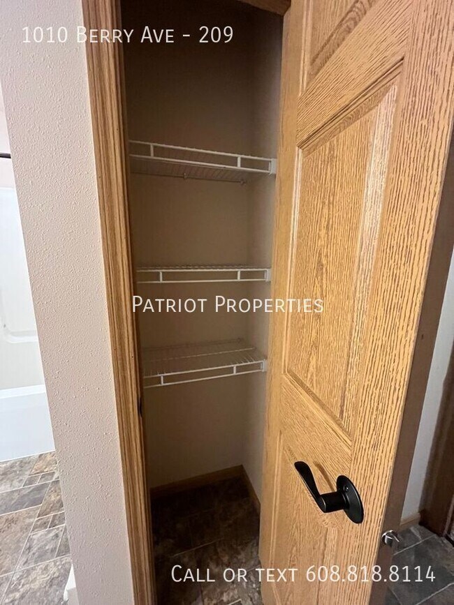 Building Photo - 1010 Berry Ave