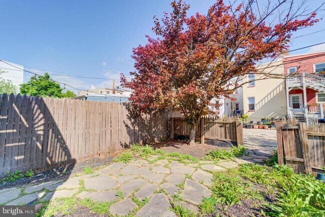 Building Photo - 75 P St NW