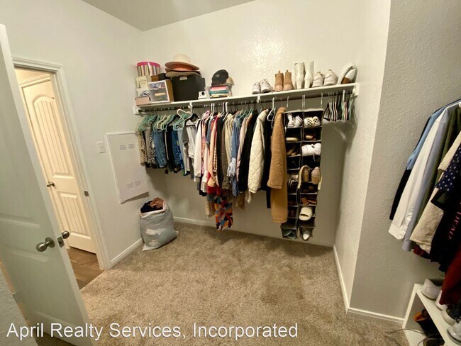 Building Photo - 3 br, 2 bath House - 130 Lullaby Ln