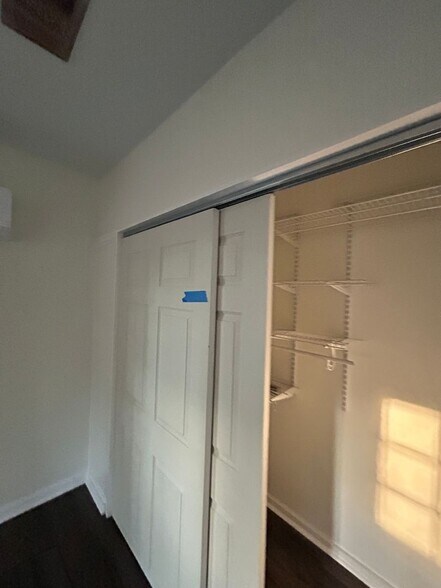 Building Photo - 3700 Cairnbrook Ct