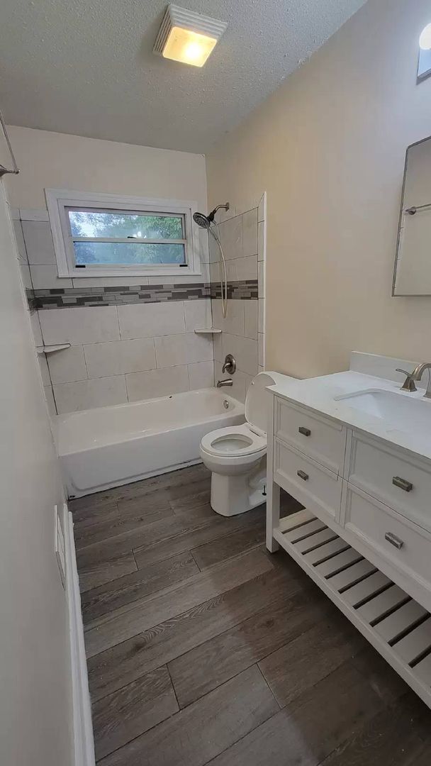 Building Photo - 5 BR/4BA | Newly Renovated Single Family Home | 1-Car Garage Parking | Fenced backyard