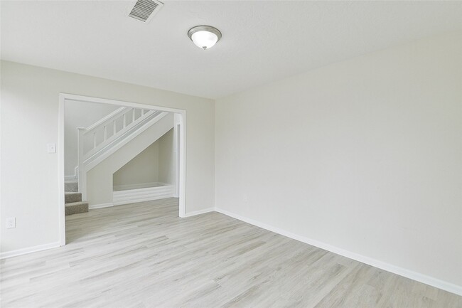 Building Photo - 122 S Diamondhead Blvd