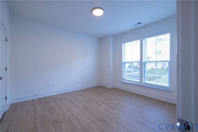 Building Photo - 15338 Oasis Sun Wy