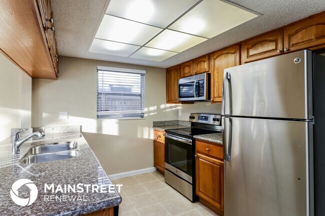 Building Photo - 8653 Sabal Way