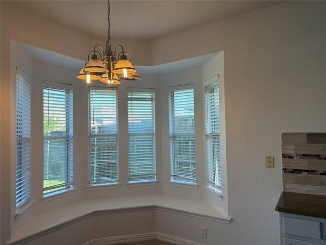 Building Photo - 8373 Brightside Ln