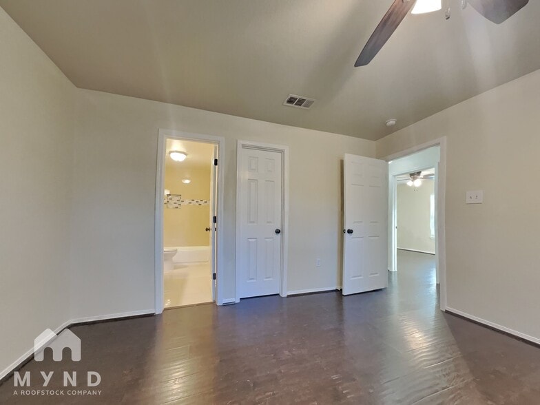 Building Photo - 5305 Westbrook Rd