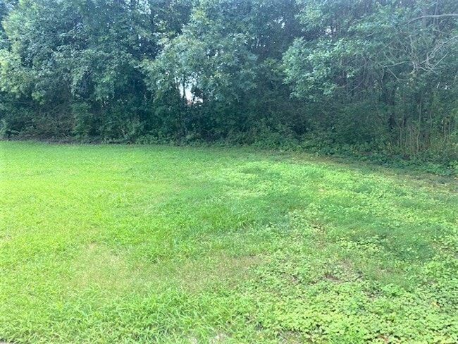 Building Photo - Downtown Cornelius! Minutes from Lake Norman! 2 Bedroom, DUPLEX!