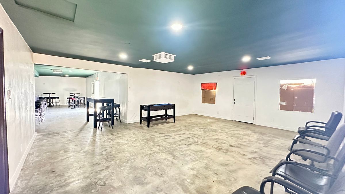 Building Photo - 8232 Santa Fe Ave