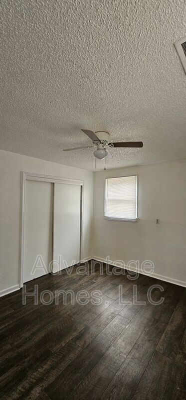 Building Photo - 720-726 N 70th St