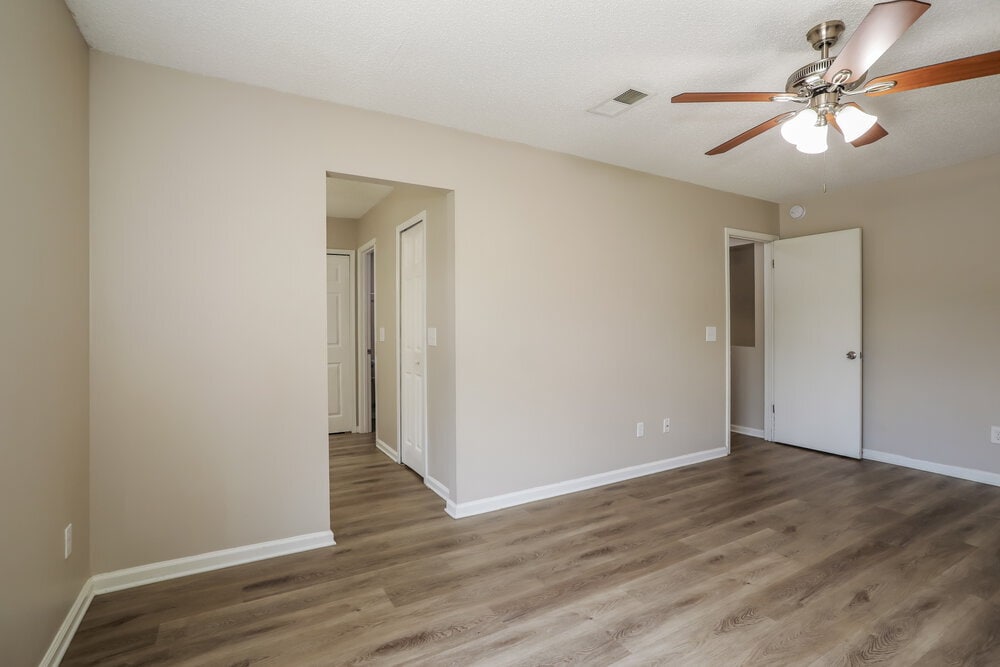 Building Photo - 4137 Rollingwood Ct