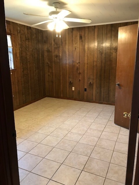 Building Photo - 413 Mary St