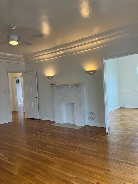 Building Photo - 442 N Spaulding Ave
