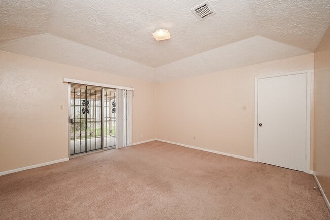 Building Photo - 7918 Chancel Dr