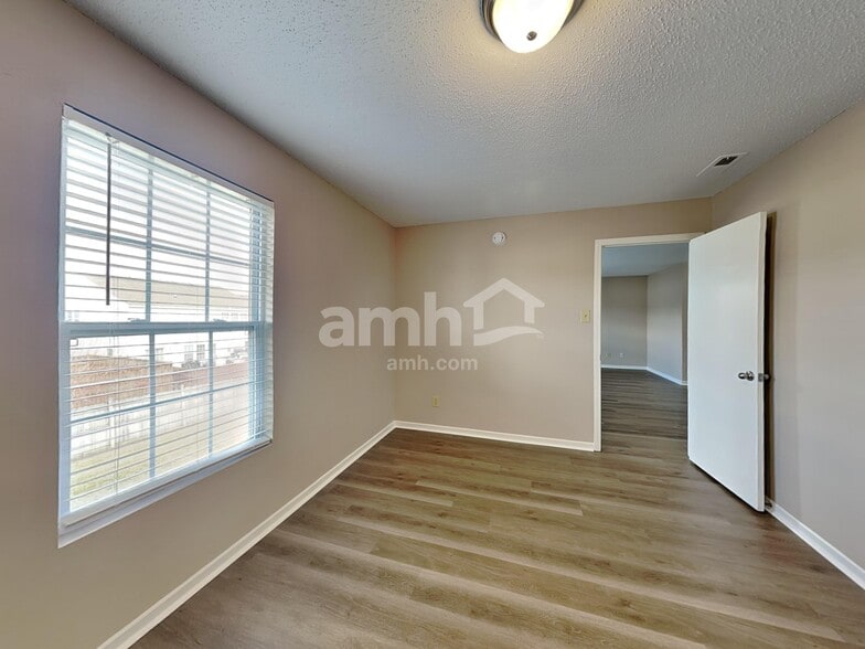 Building Photo - 2954 Hearthside Dr