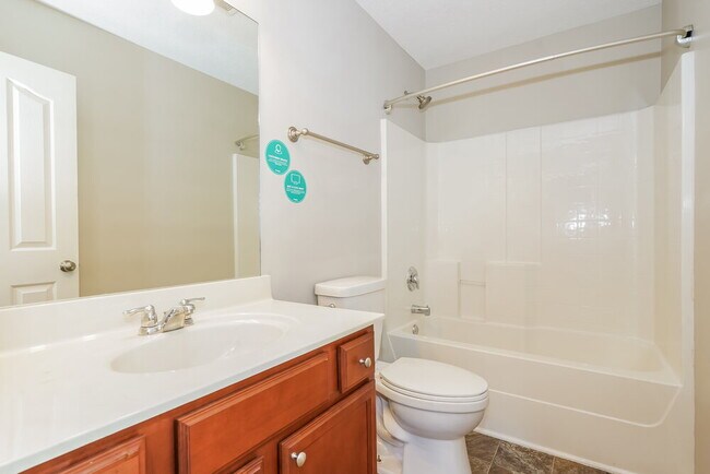 Building Photo - 601 Niagra Ln