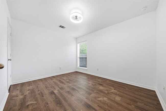 Building Photo - 4303 Wellington Grove Ln