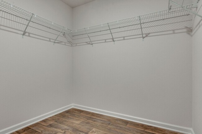 Building Photo - Spacious 4-Bedroom Home - Cambria