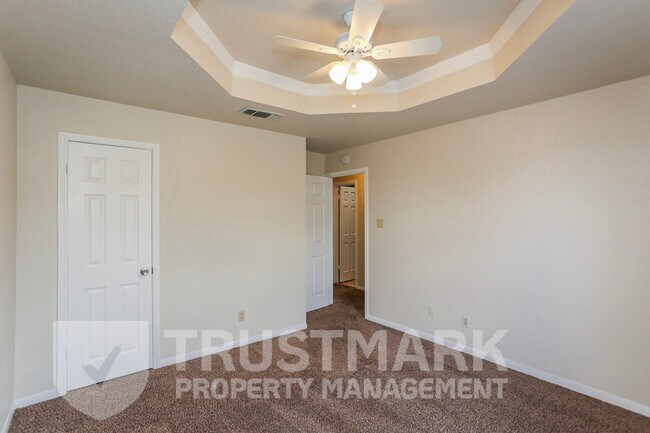 Building Photo - 1905 Elk Trail