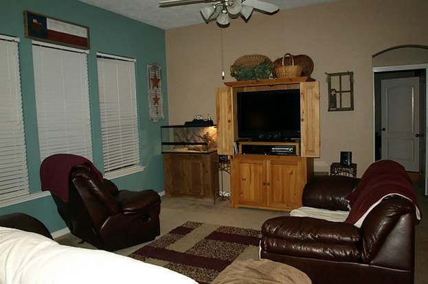 Building Photo - 30114 Saw Oaks Dr