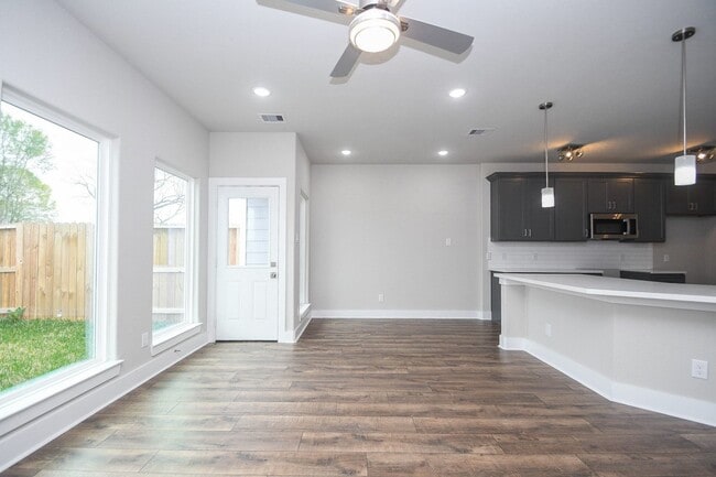 Building Photo - 4401 Alvin St