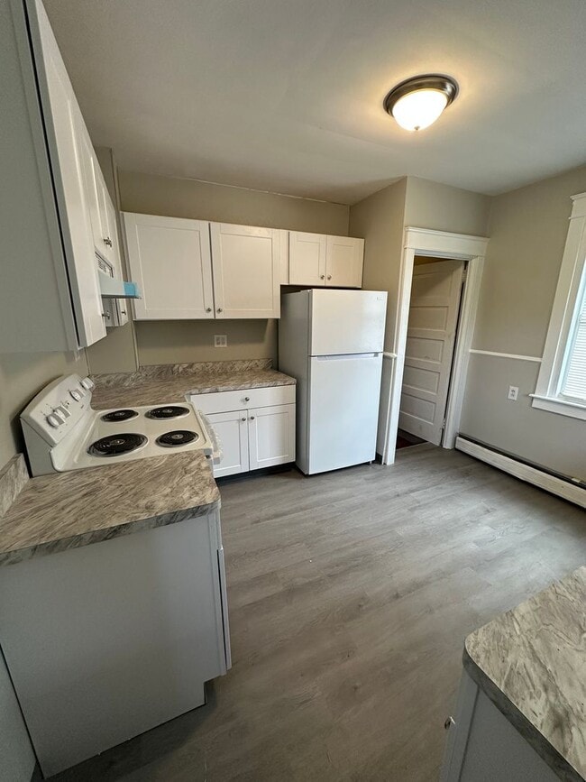 Building Photo - 3 Bed, 2 bath single in Upper Darby